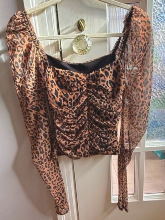 Boohoo Tops - Leopard mesh puff sleeve ruched top